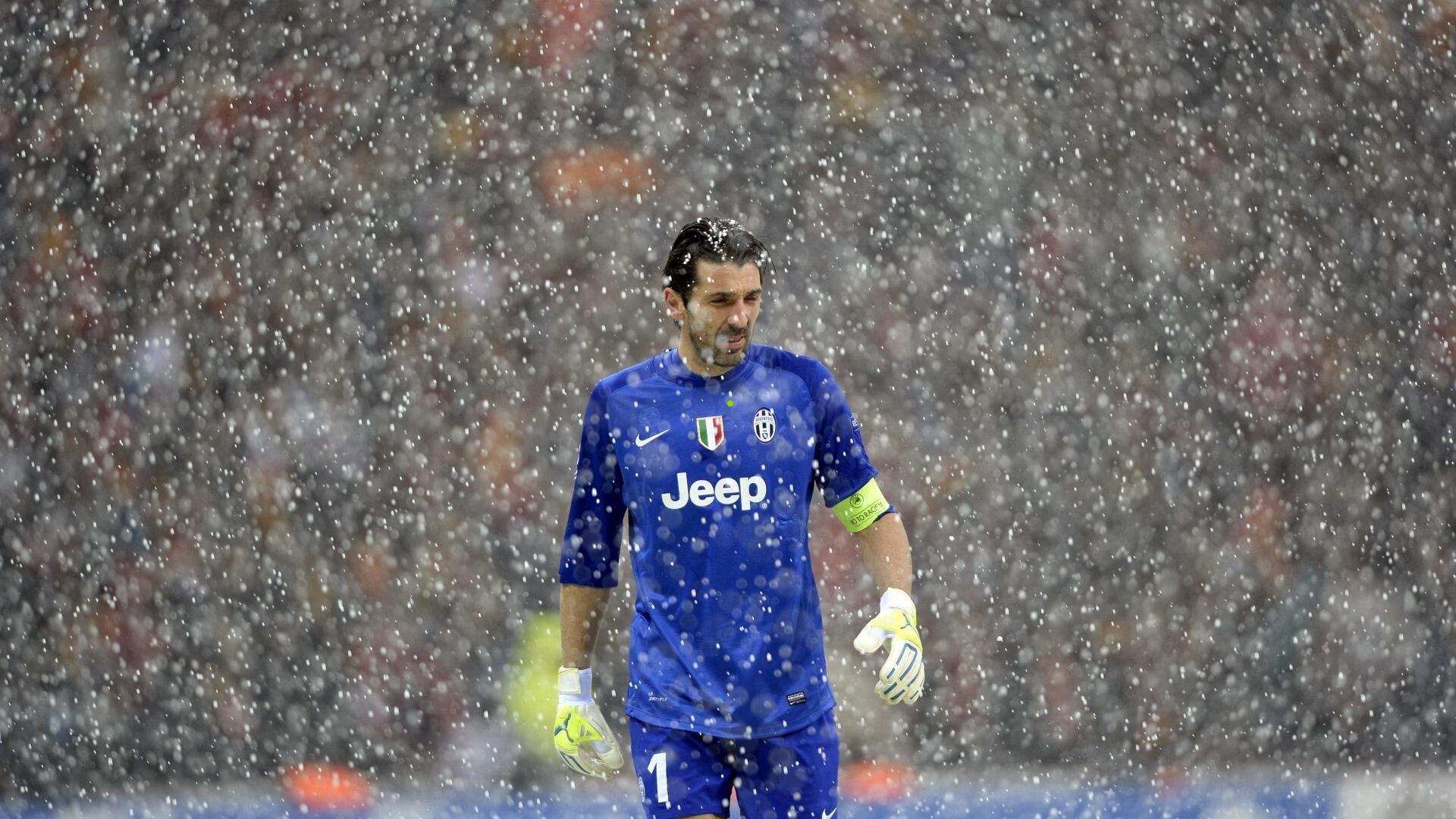 中超联赛，胡靖航与巴普蒂斯唐联袂建功，武汉卓尔2比0完胜重庆队